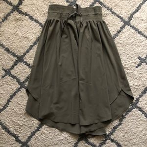 BRAND NEW Lululemon Size 4 Everyday Skirt!!